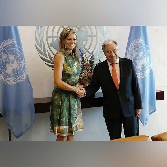 A K R I S  Forest-Print A-Line Dress - Picture 2 of 13